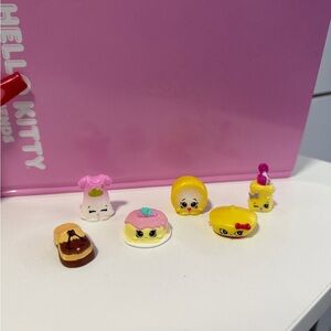 Shopkins Miniature Toy Set with Pink and Yellow